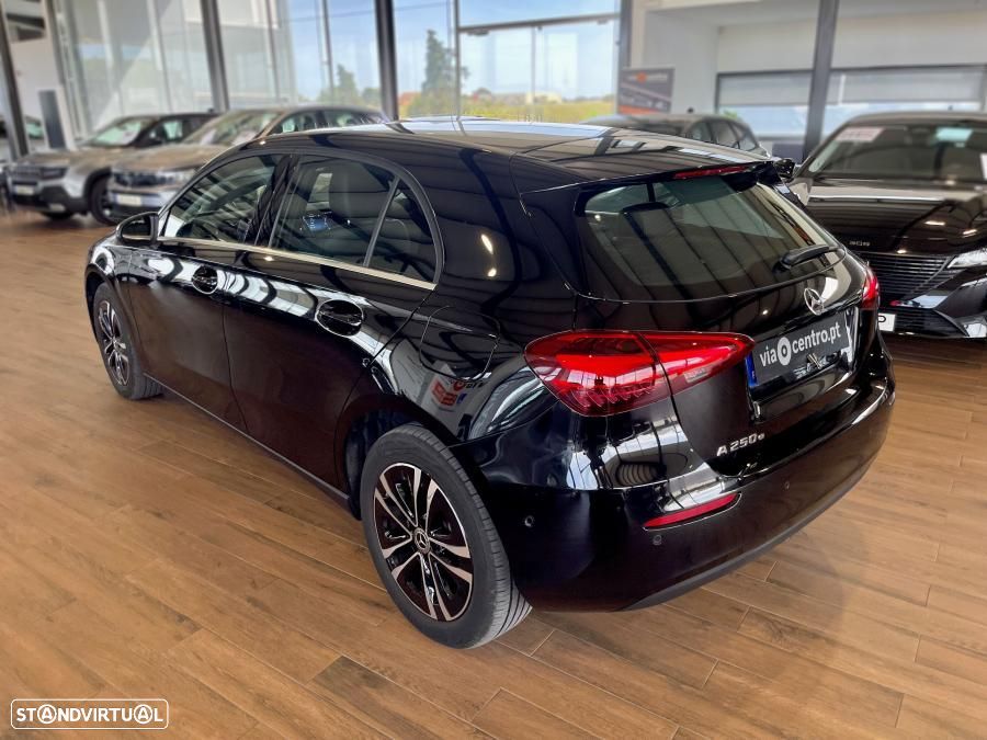 Mercedes-Benz A 250 e - 4
