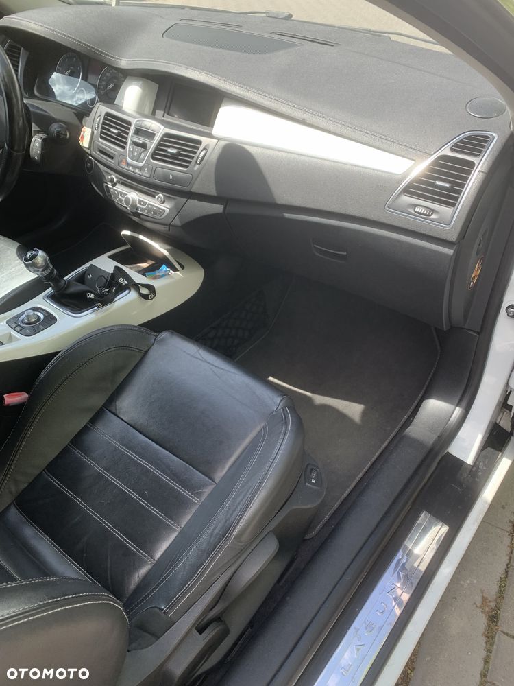 Renault Laguna - 3