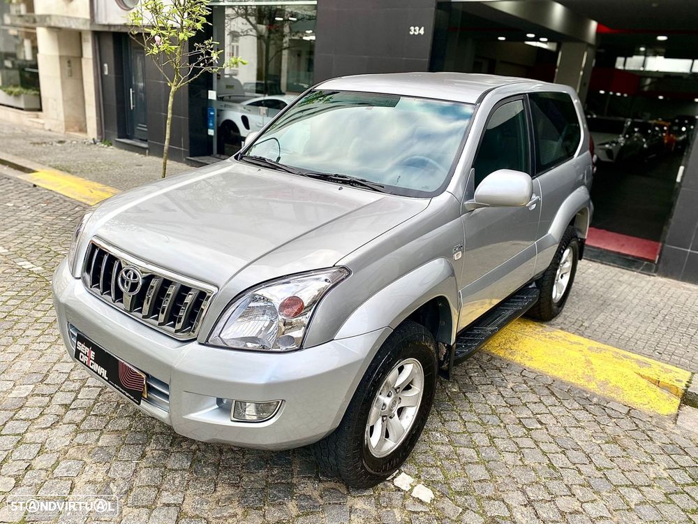 Toyota Land Cruiser 3.0 D-4D Std. Aut - 2