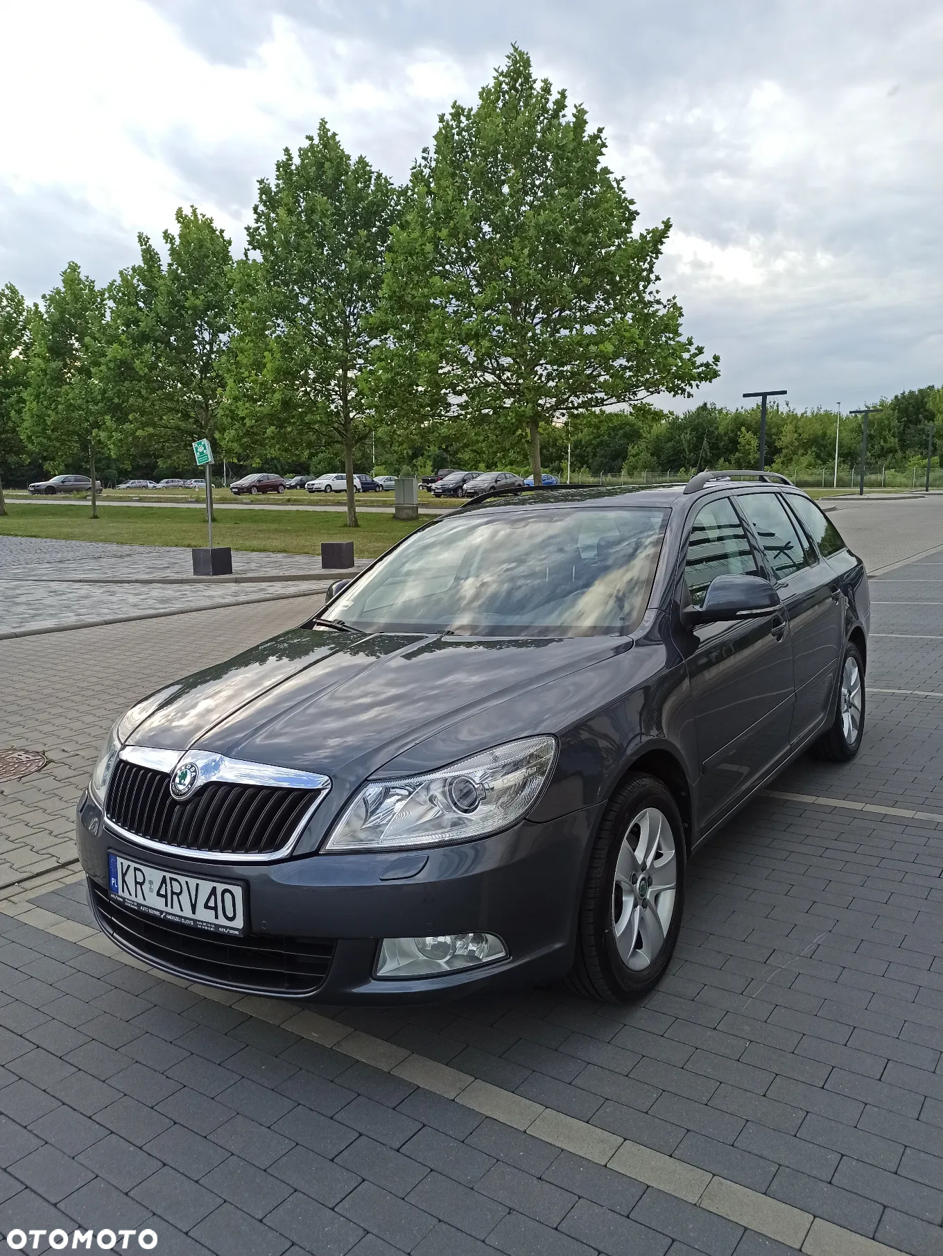Skoda Octavia 2.0 TDI DPF Elegance - 2
