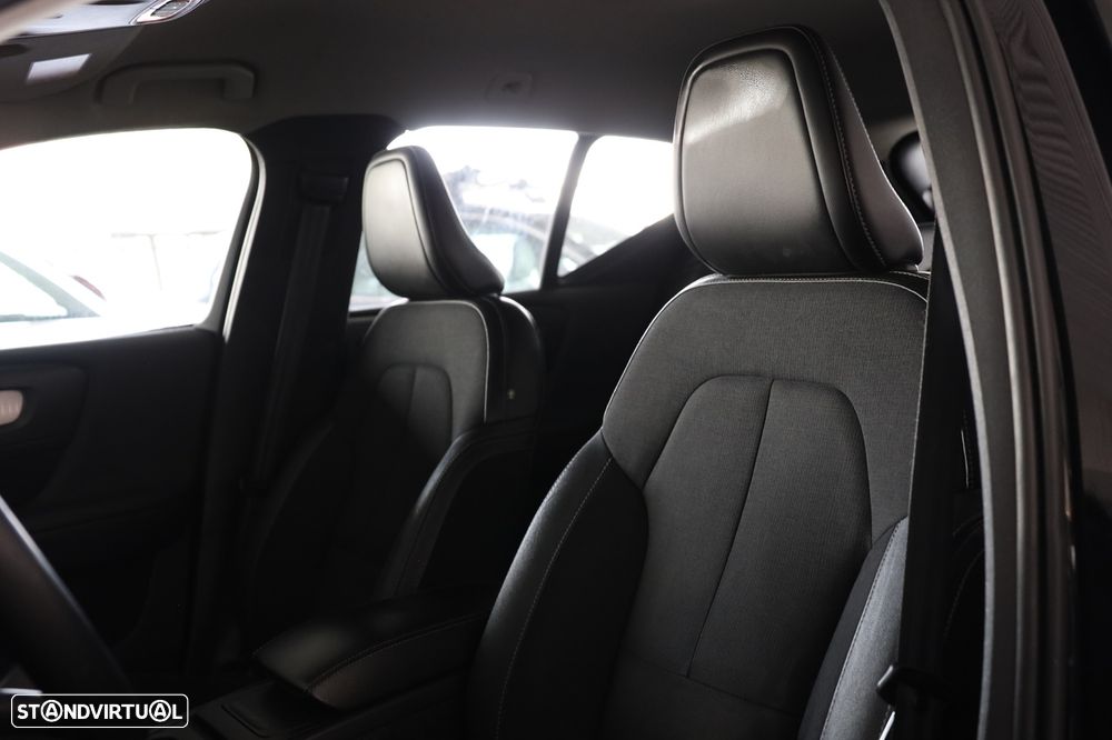 Volvo XC 40 2.0 D3 Momentum Geartronic - 6