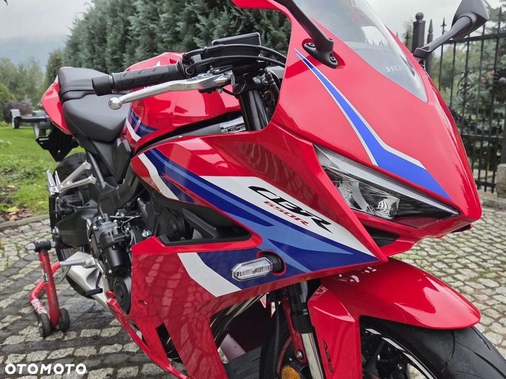 Honda CBR - 23