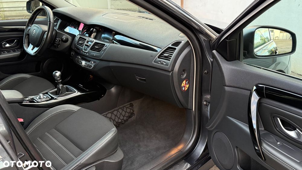 Renault Laguna 2.0 dCi Bose Edition - 8