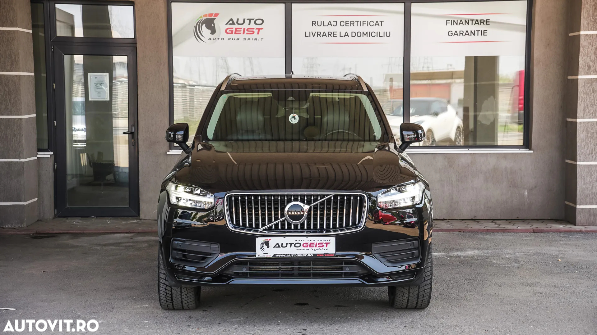Volvo XC 90 T8 AWD Twin Engine Geartronic Momentum - 3
