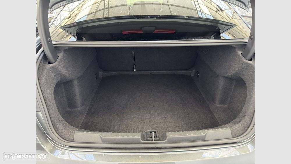 Audi A3 Limousine 30 TDI S line S tronic — fotografia 18