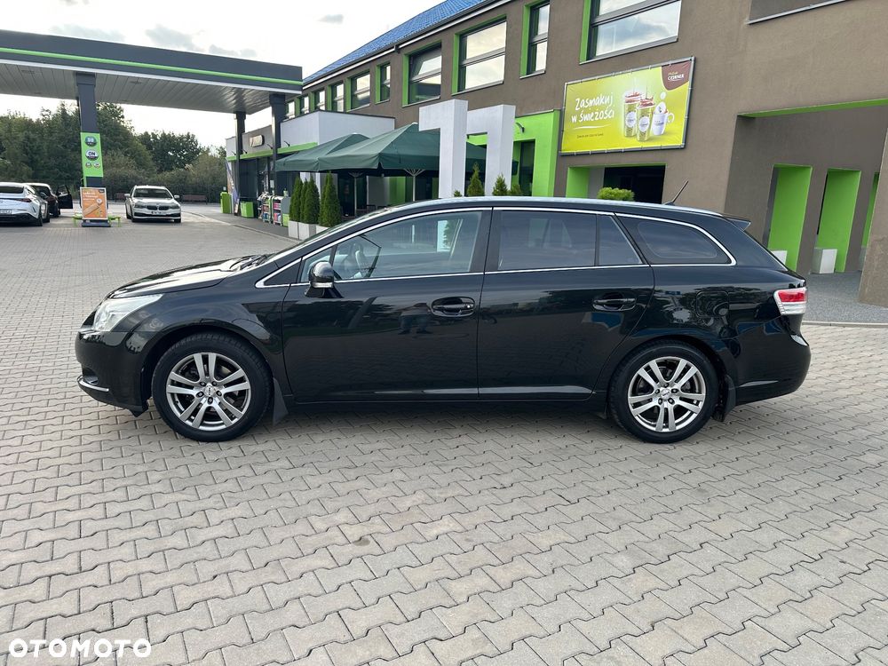 Toyota Avensis 1.6 Life - 3