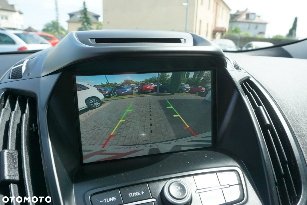 Ford Kuga - 32