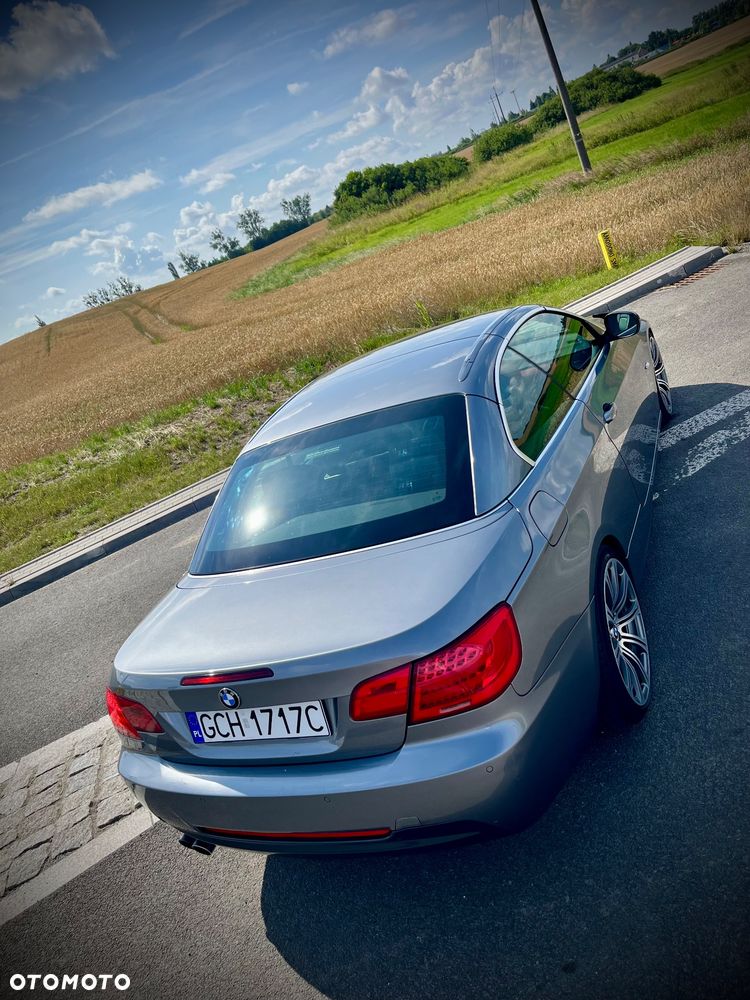 BMW Seria 3 325d - 15