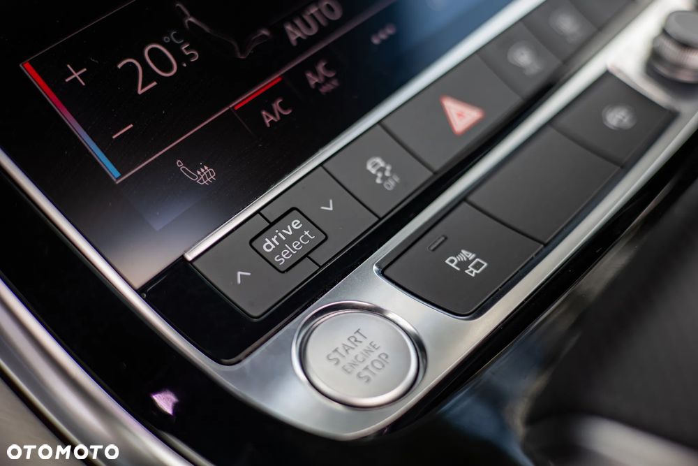 Audi Q8 50 TDI mHEV Quattro Tiptronic - 32