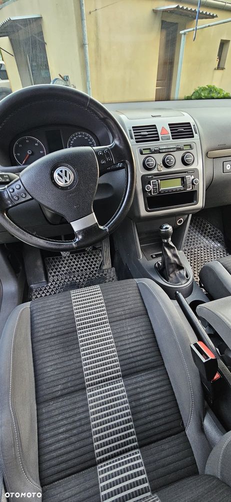 Volkswagen Touran 1.9 TDI DPF United - 15
