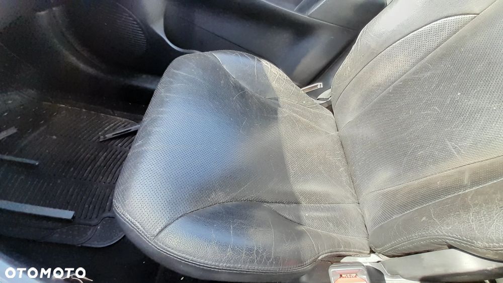 HYUNDAI TUCSON I FOTEL SKÓRA LEWY KIEROWCY PRAWY PASAŻERA PRZEDNI PRZÓD EB nr. 1/4 - 4