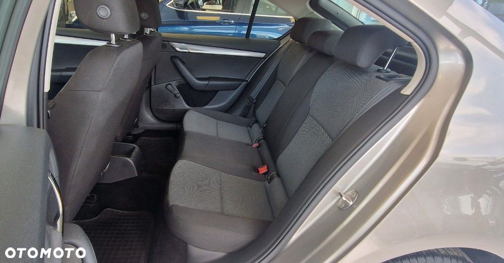 Skoda Octavia 1.6 TDI Edition - 13