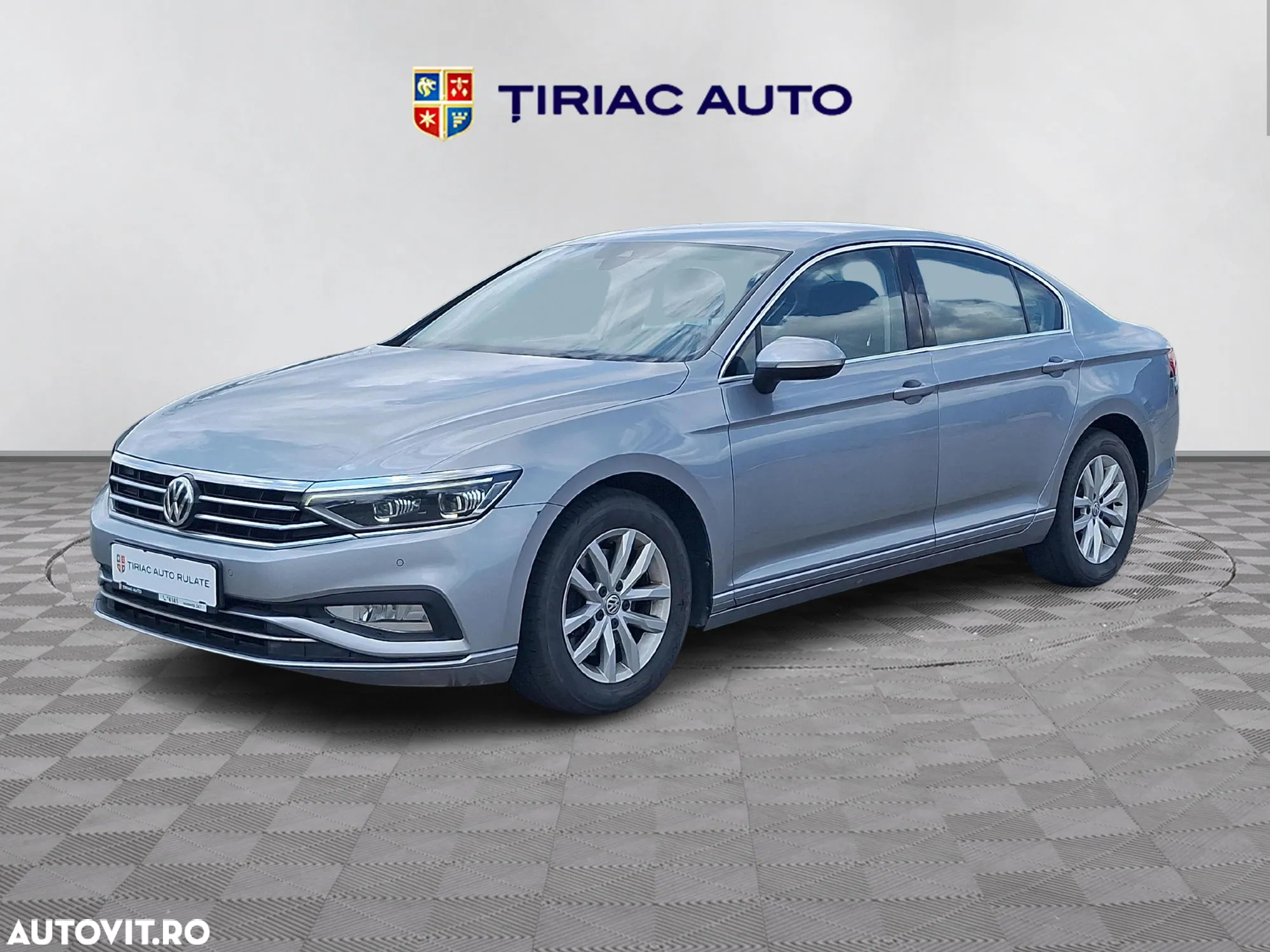 Volkswagen Passat - 2