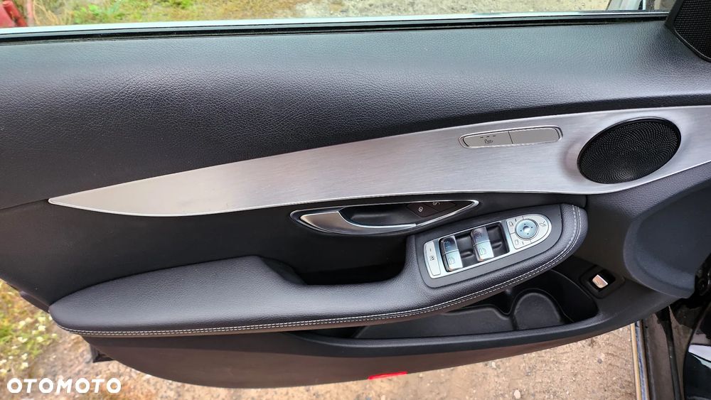 Mercedes-Benz Klasa C 180 (BlueEFFICIENCY) 7G-TRONIC Avantgarde - 19