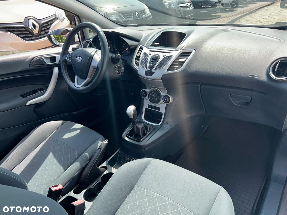 Ford Fiesta 1.25 Trend Edition - 6
