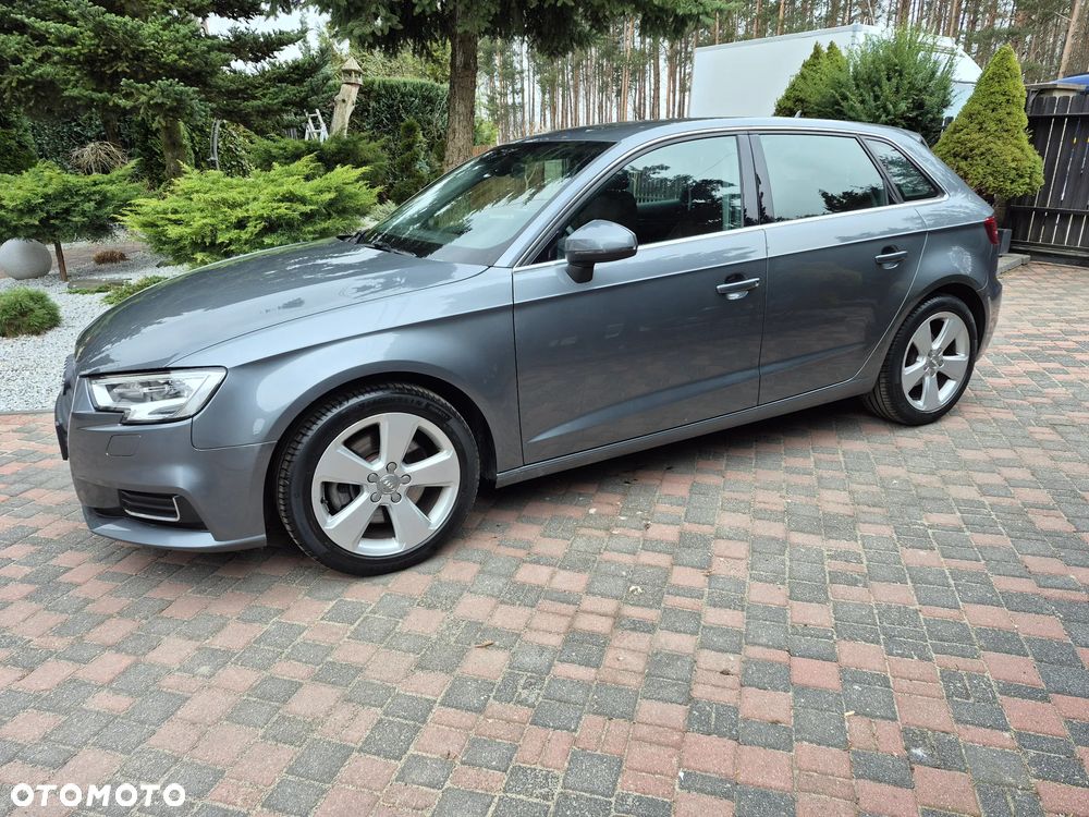 Audi A3 Sportback - 2