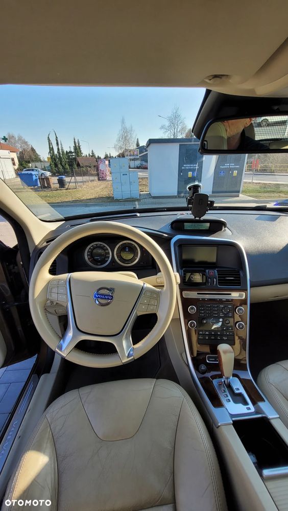 Volvo XC 60 D5 AWD Summum - 14
