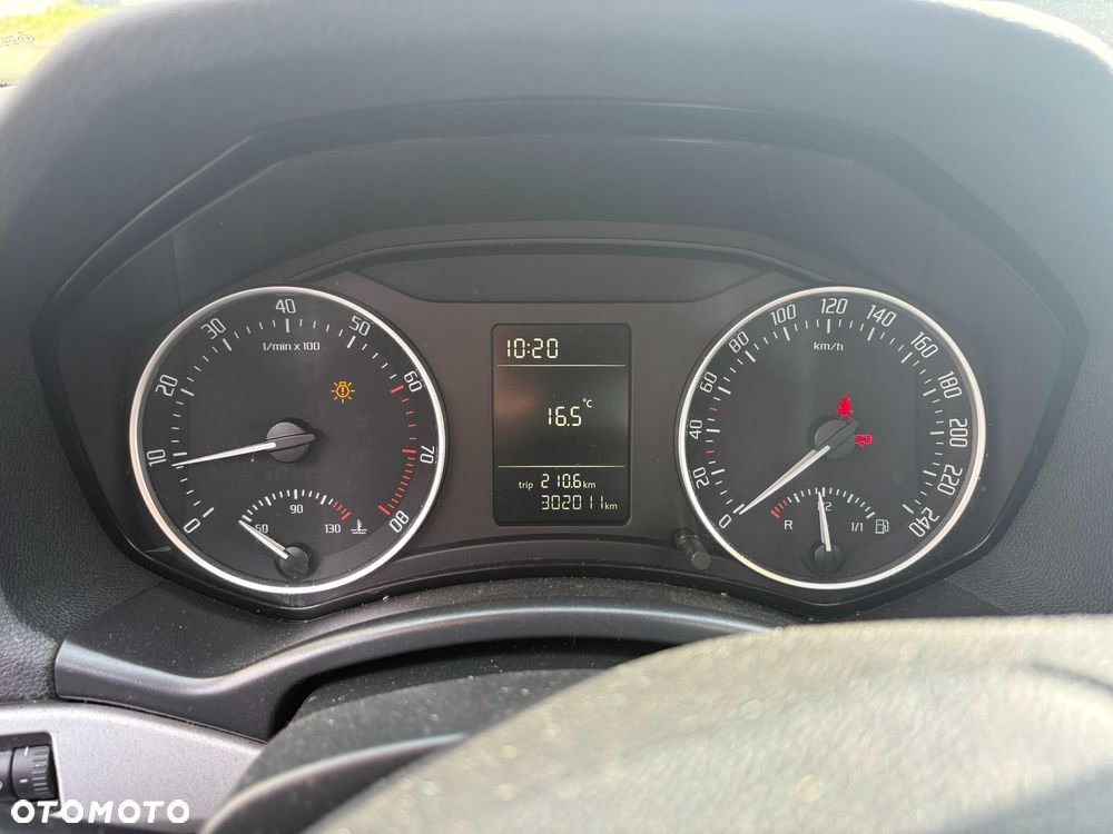 Skoda Octavia - 8