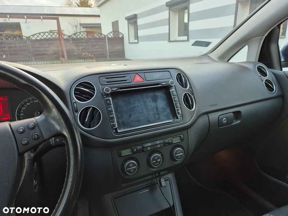 Volkswagen Golf Plus - 10