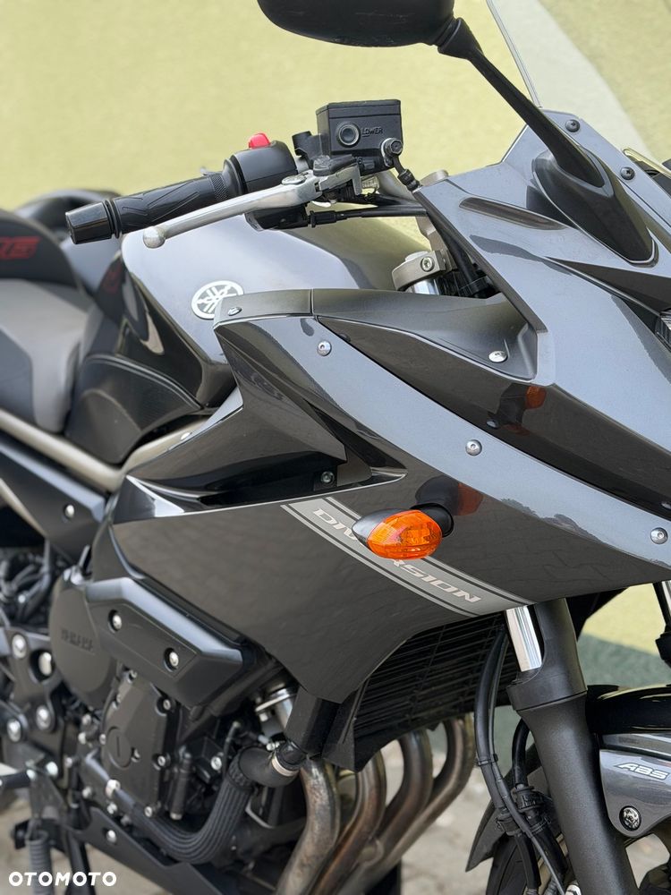 Yamaha XJ - 4