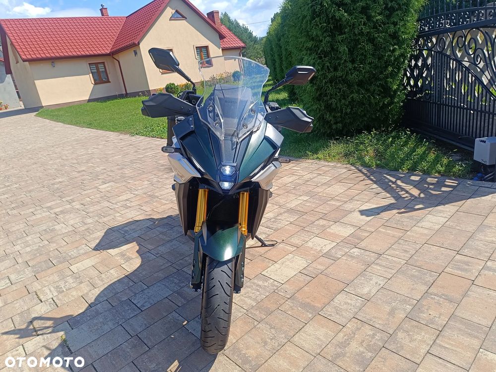 Suzuki GSX 1000 - 2