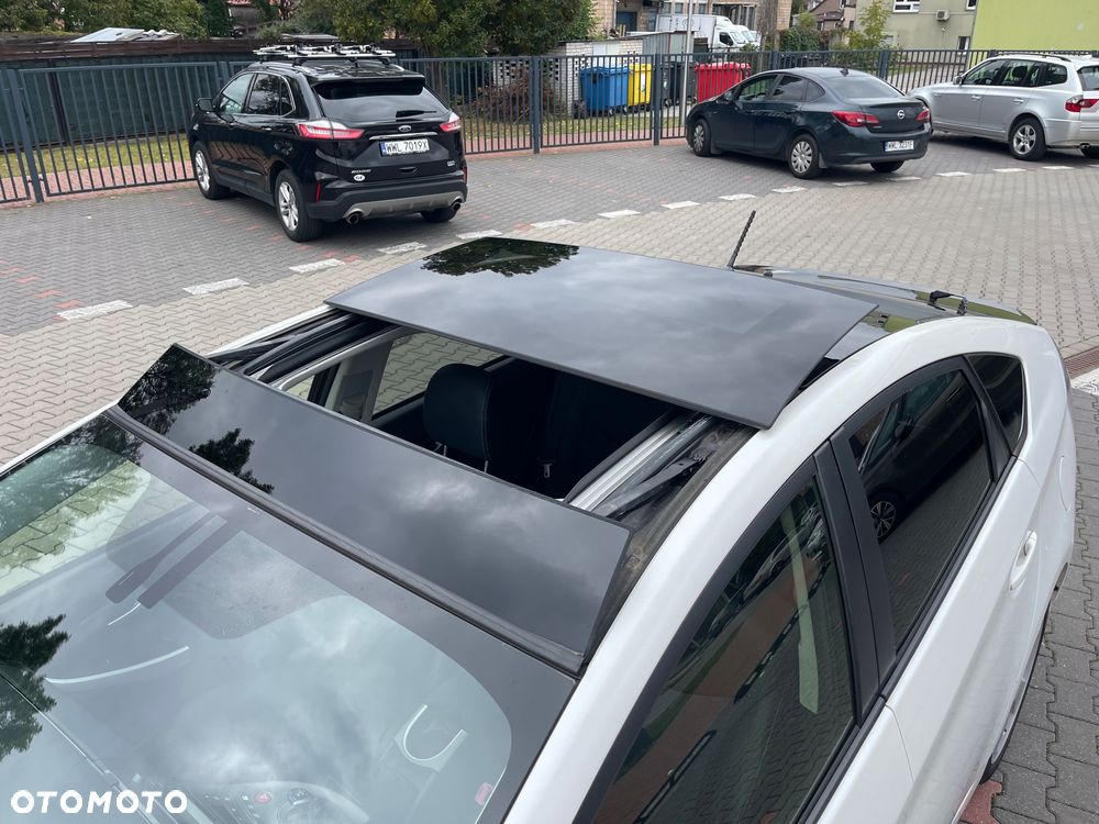 Toyota Prius 1.8 HSD Premium - 9