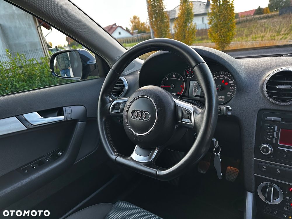 Audi A3 Sportback - 24