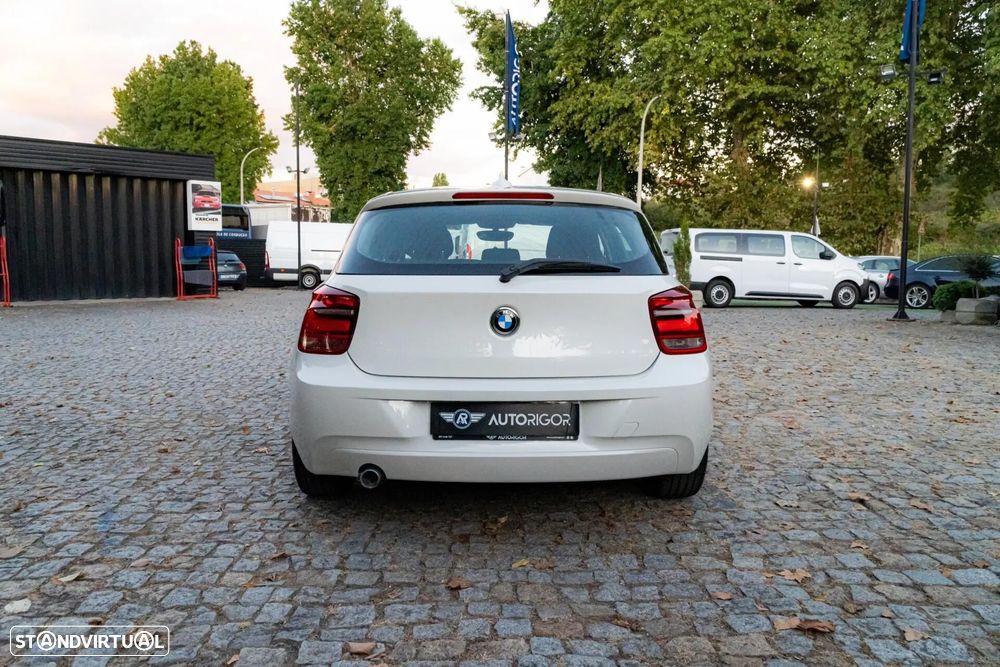 BMW 116 - 6