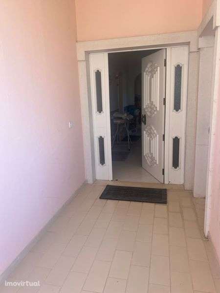 Habitação tipologia T5 - Grande imagem: 4/12