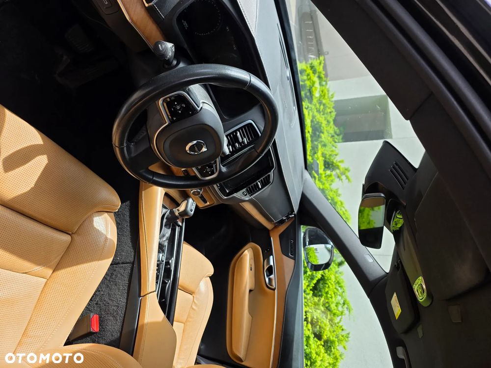 Volvo XC 90 B5 D AWD Inscription - 1