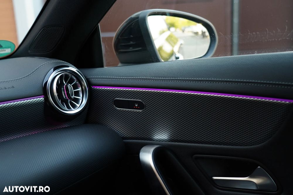 Mercedes-Benz CLA 250 e 8G-DCT - 18