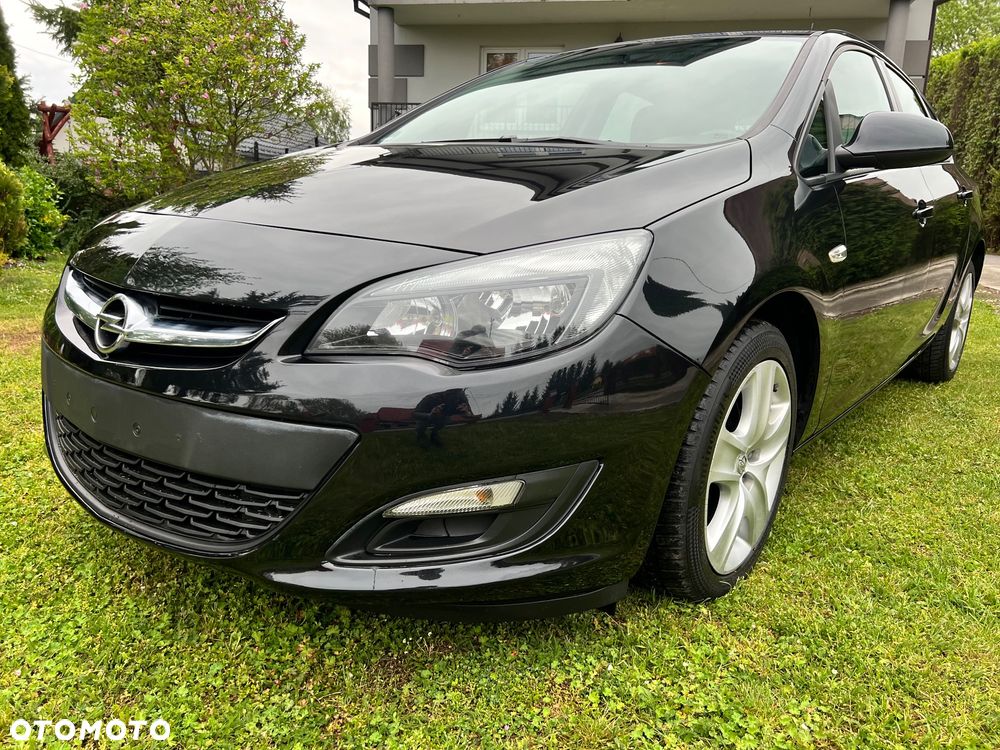 Opel Astra 1.7 CDTI DPF Exklusiv - 1