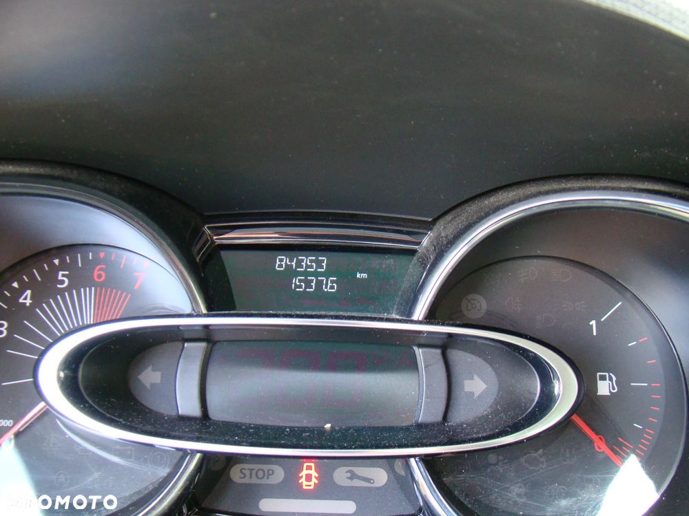 Renault Clio 1.2 16V 75 Life - 17