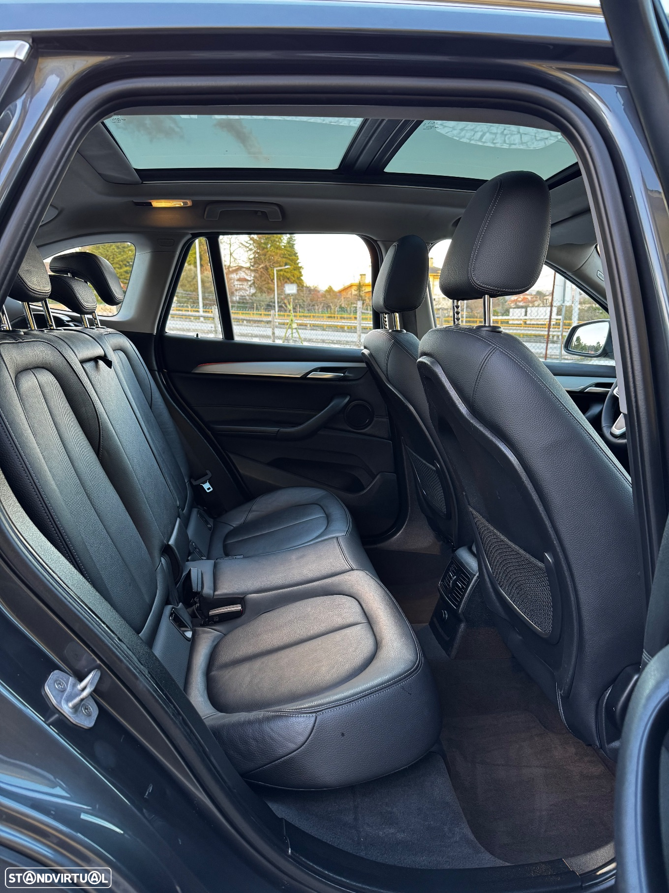 BMW X1 16 d sDrive Line xLine - 18