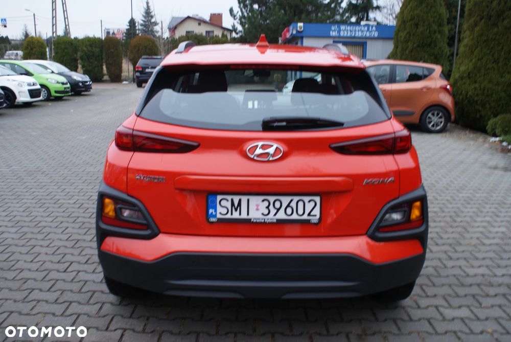 Hyundai Kona - 12