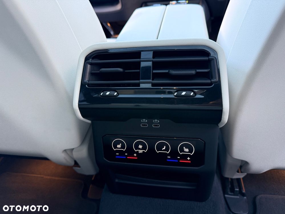 BMW Seria 5 550e xDrive PHEV M Sport - 23