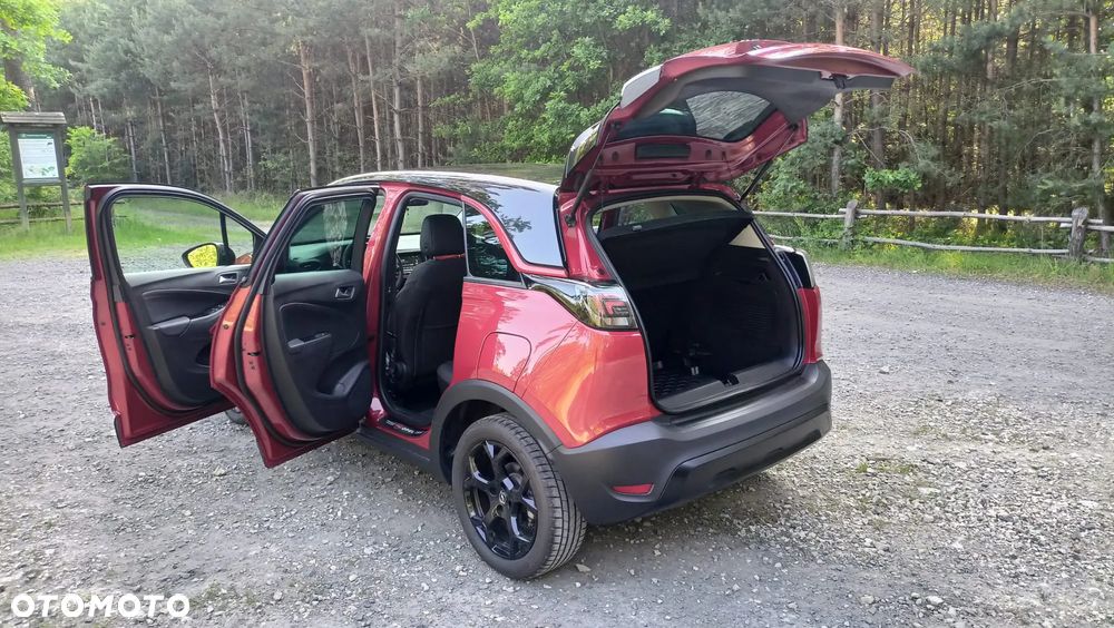 Opel Crossland X - 9