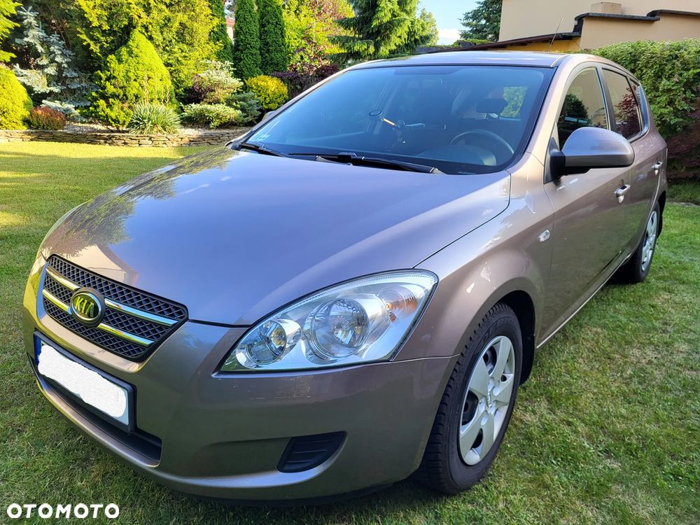 Kia Ceed Cee'd 1.4 Comfort - 1