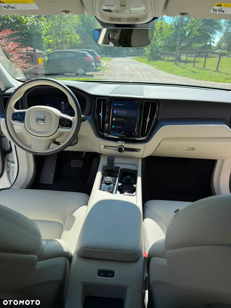 Volvo XC 60 B5 B AWD Momentum - 16