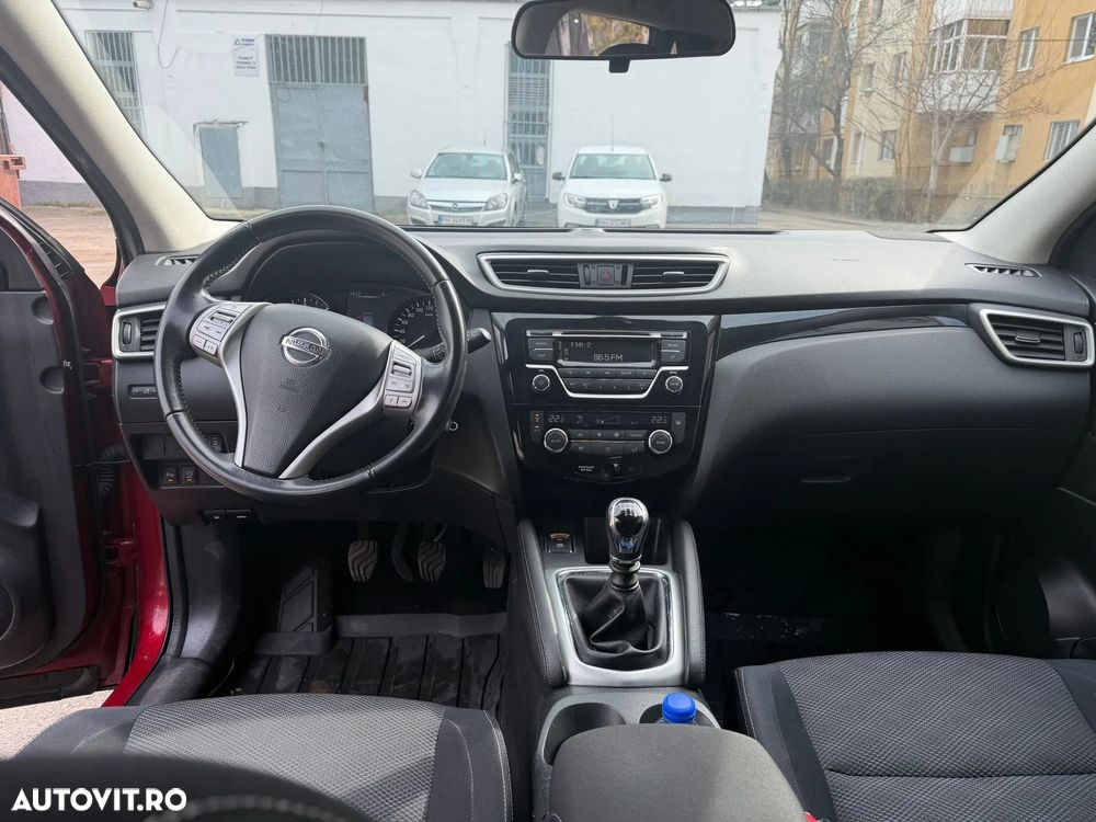 Nissan Qashqai 1.6L dCi Start/Stop 4X4-i Tekna - 13