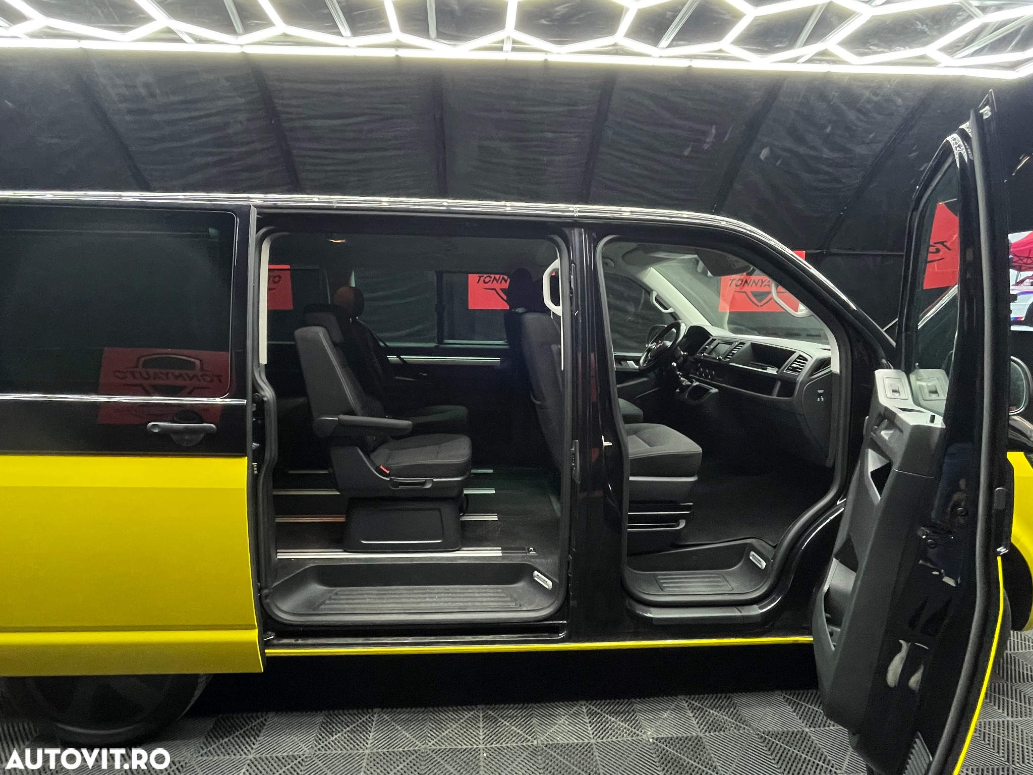 Volkswagen Multivan - 9