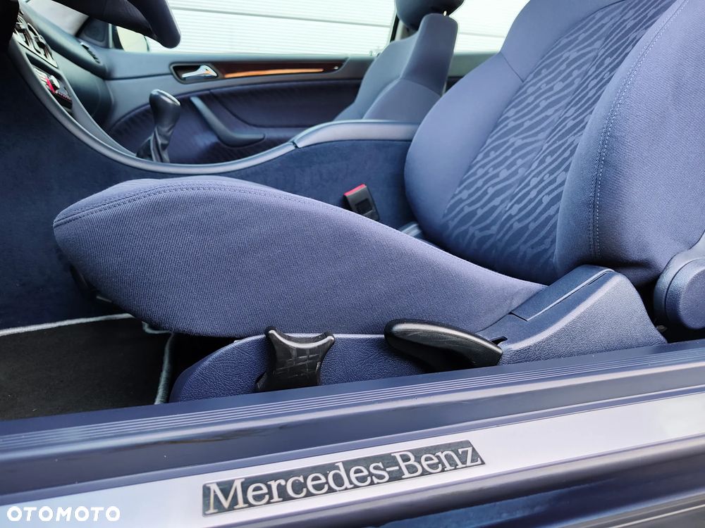 Mercedes-Benz CLK - 26