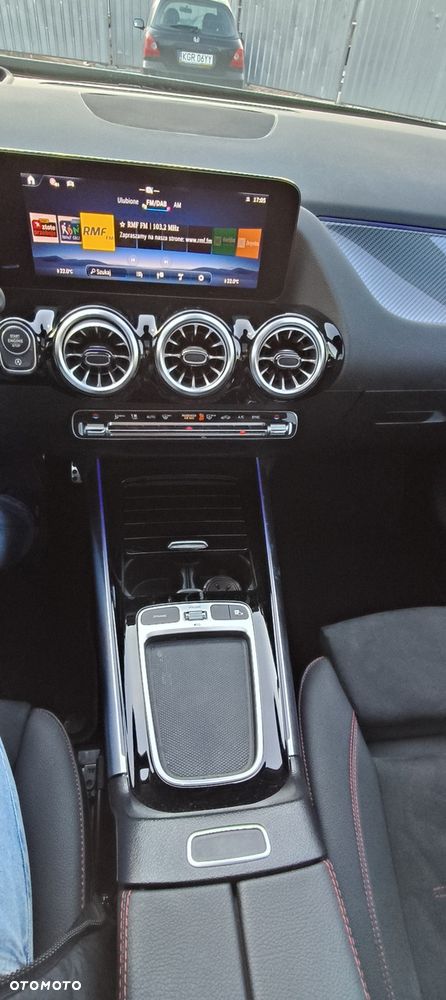 Mercedes-Benz GLA 250 4Matic 8G-DCT Edition AMG Line - 17