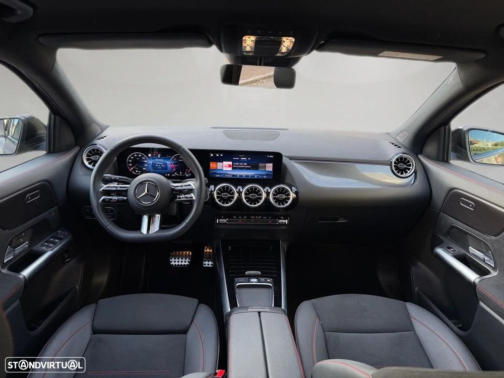 Mercedes-Benz GLA 180 d AMG Line - 10