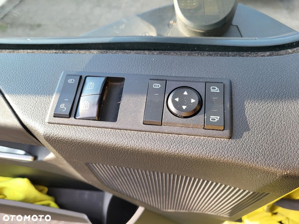 Mercedes-Benz Actros - 6