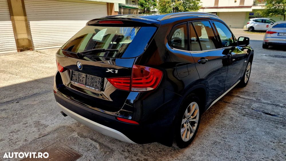 BMW X1 xDrive18d Sport Line - 4