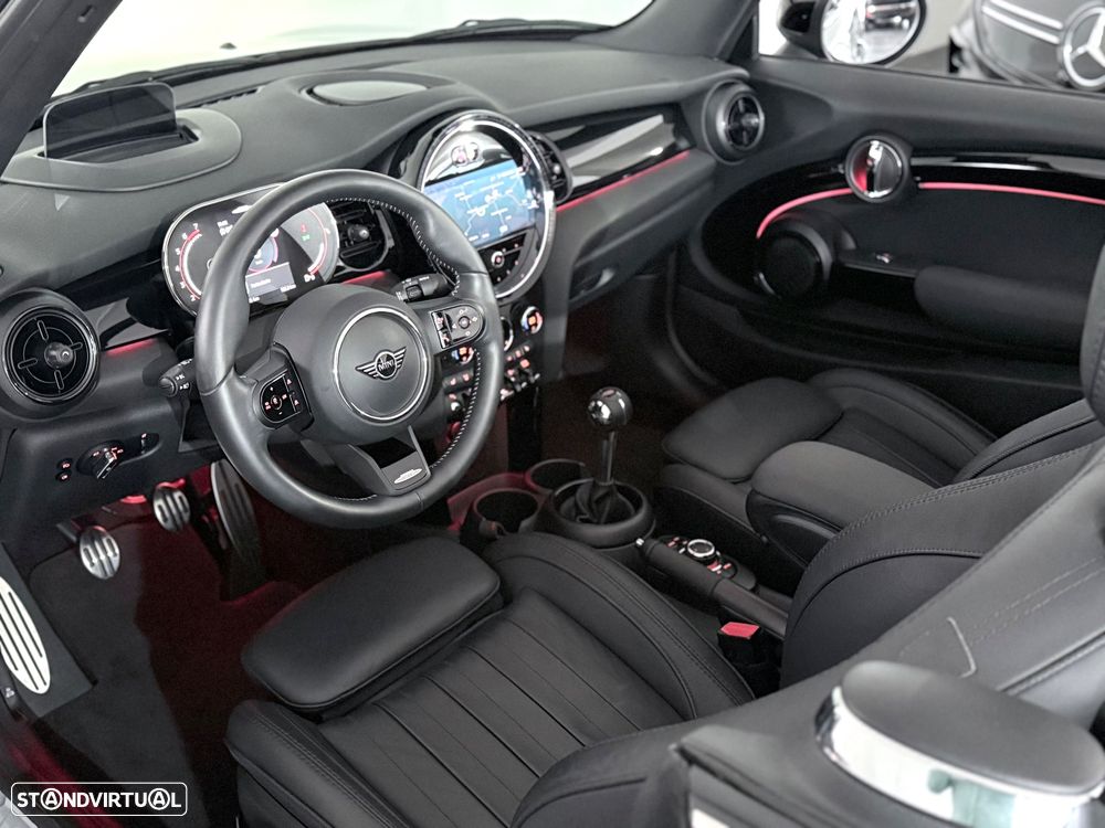 MINI Cabrio John Cooper Works Plus - 18