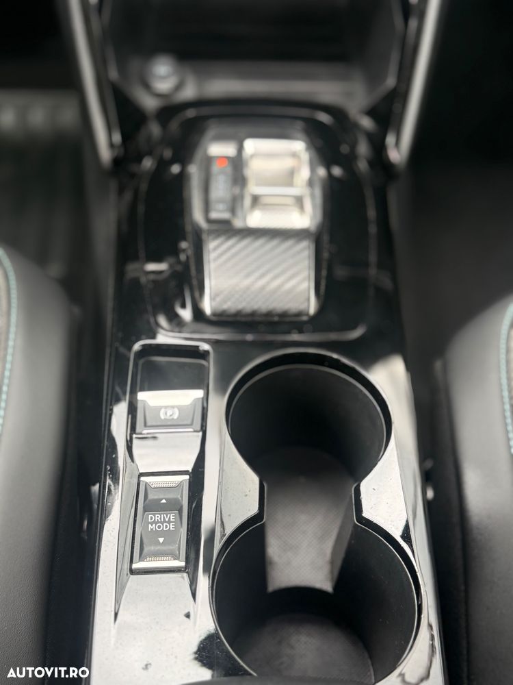 Peugeot 2008 PureTech 130 EAT8 Allure Pack - 13