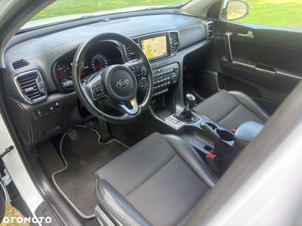 Kia Sportage 1.6 GDI 2WD DREAM-TEAM EDITION - 9