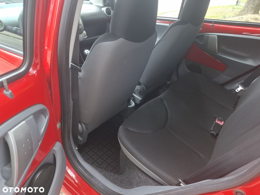 Toyota Aygo 1.0 VVT-i Luna EU5 - 13